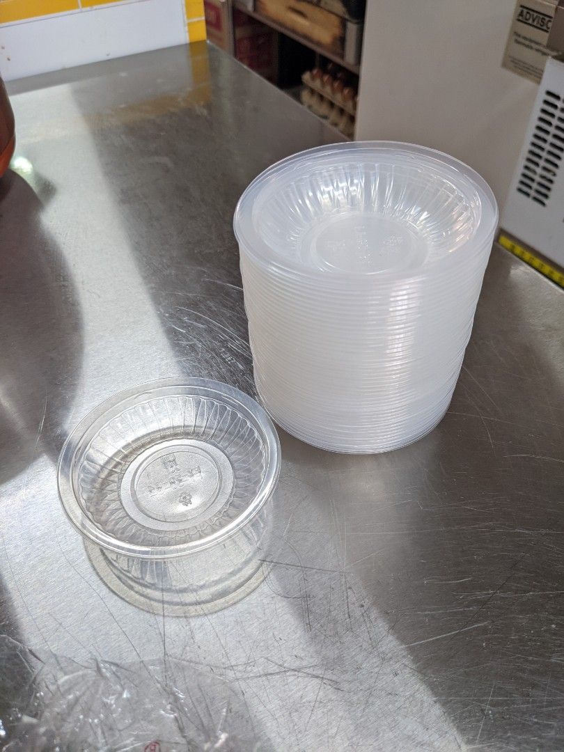 Disposable chili sauce plastic plates 900pcs, suitable for picnic and f&b stall, Furniture