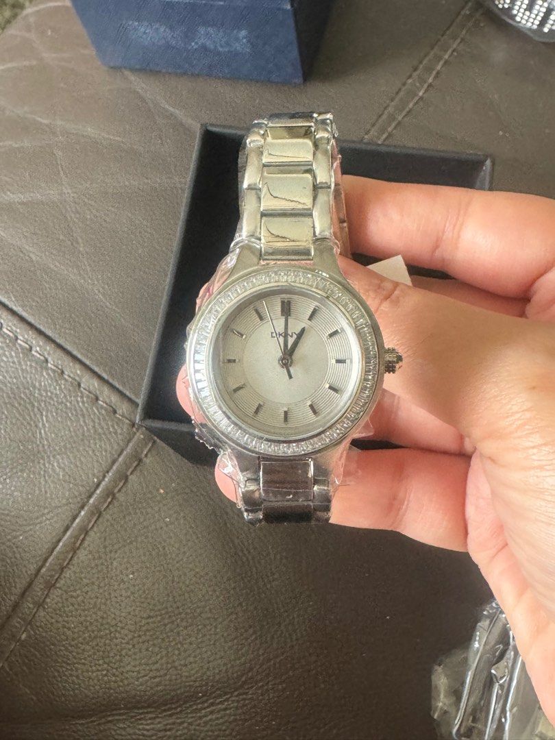 Dnky watch top
