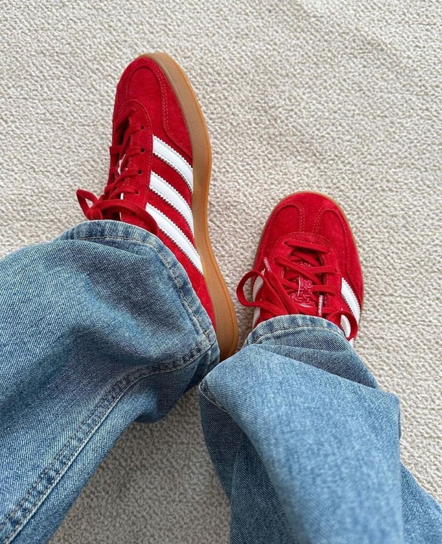 Gazelle Indoor Scarlet Cloud White, Women's Fashion, Footwear, Sneakers on  Carousell