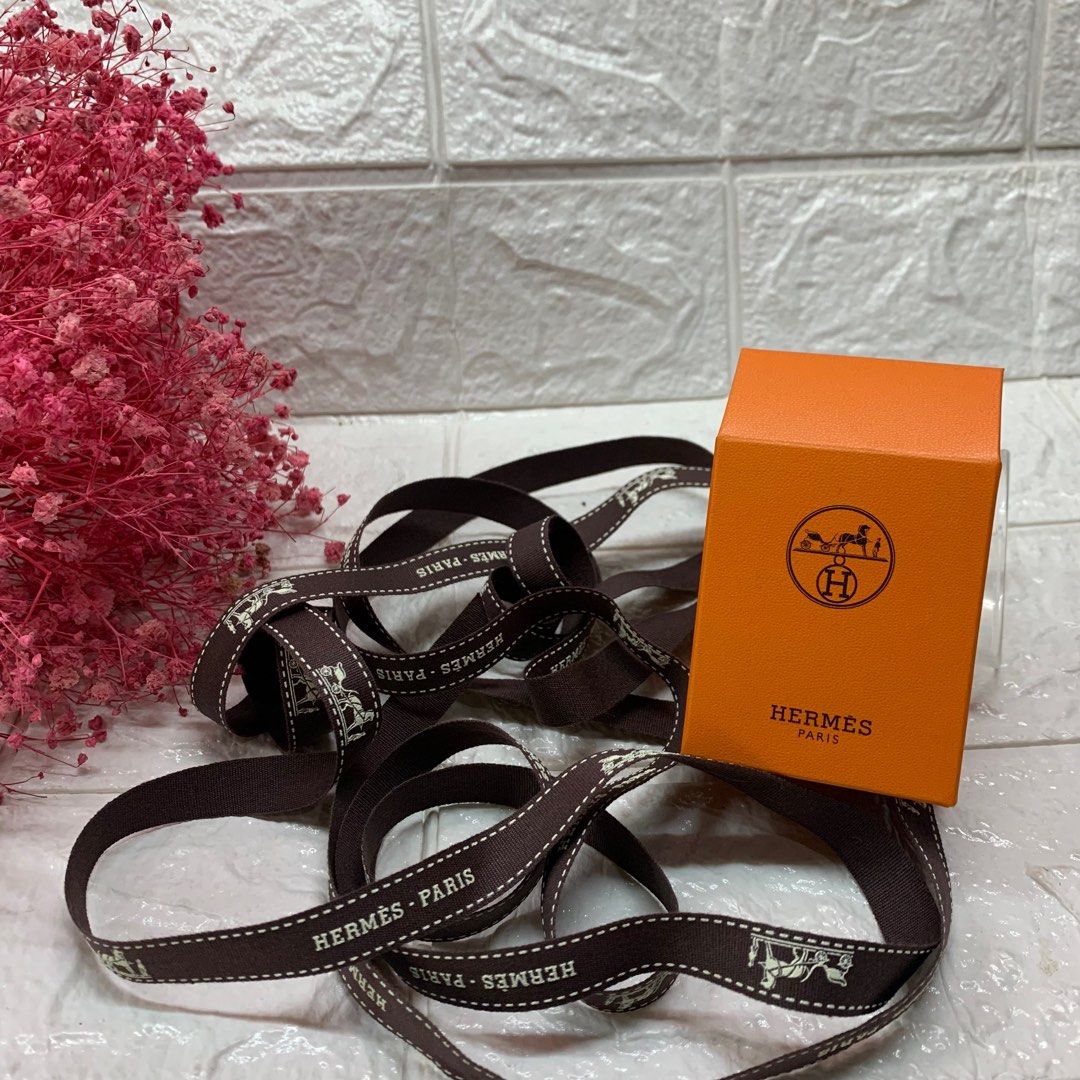 Hermes Ribbon (Category: Luxury Accessories) located in Manila. Submitted by thekidshop (Listing ID 1293859659, Image 2). Description: Authentic Paris Ribbbon only No box .