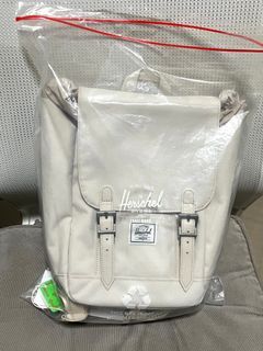 Herschel Retreat Mini Backpack