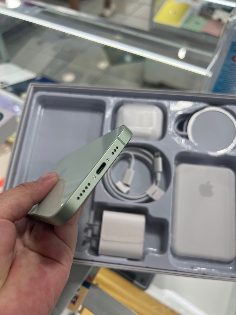 iphone 12 64GB factory unlock (Category: iPhone 12 Series) located in San Juan City. Submitted by jalailahmamosaca (Listing ID 1293805085, Image 3). Description: Buy & Sell IPHONE 12 64GB GREEN OPENLINE SLIGHTLY USE NO HIDE OR ANY ISSUES 96BATTERY HEALTH NOT BOOSTED COMPLATE Package FREE GIFTBOX for more info 📞09125890826 fbpage:lailahgadgetshop .