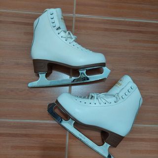 Jackson Classique Ice Skate