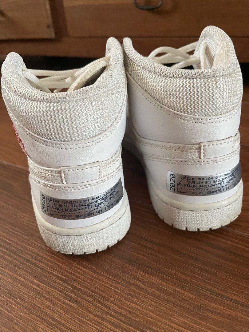 Jordan mid Se Nike swoosh on tour 2020, Men's Fashion, Footwear