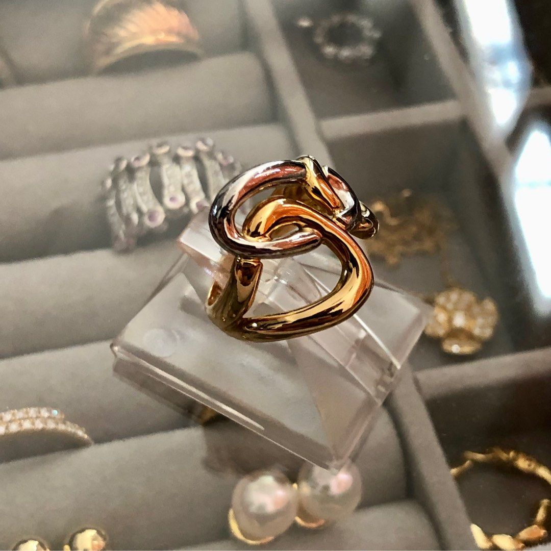 K18 JAPAN SOLID TWO TONE GOLD AND 950 PLATINUM 6.00 GRAMS STAMP W PROVIDED BOX PAWNABLE Women s Fashion Jewelry Organizers Rings on Carousell