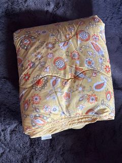 ✨RUSH SALE✨ Korean floral comforter/ blanket