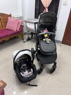 Looping Sydney Stroller with Carseat (Used) bought it around 30k