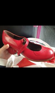 (Category: ) located in . Submitted by prettypersonas (Listing ID 1293846359, Image 1). Description: .