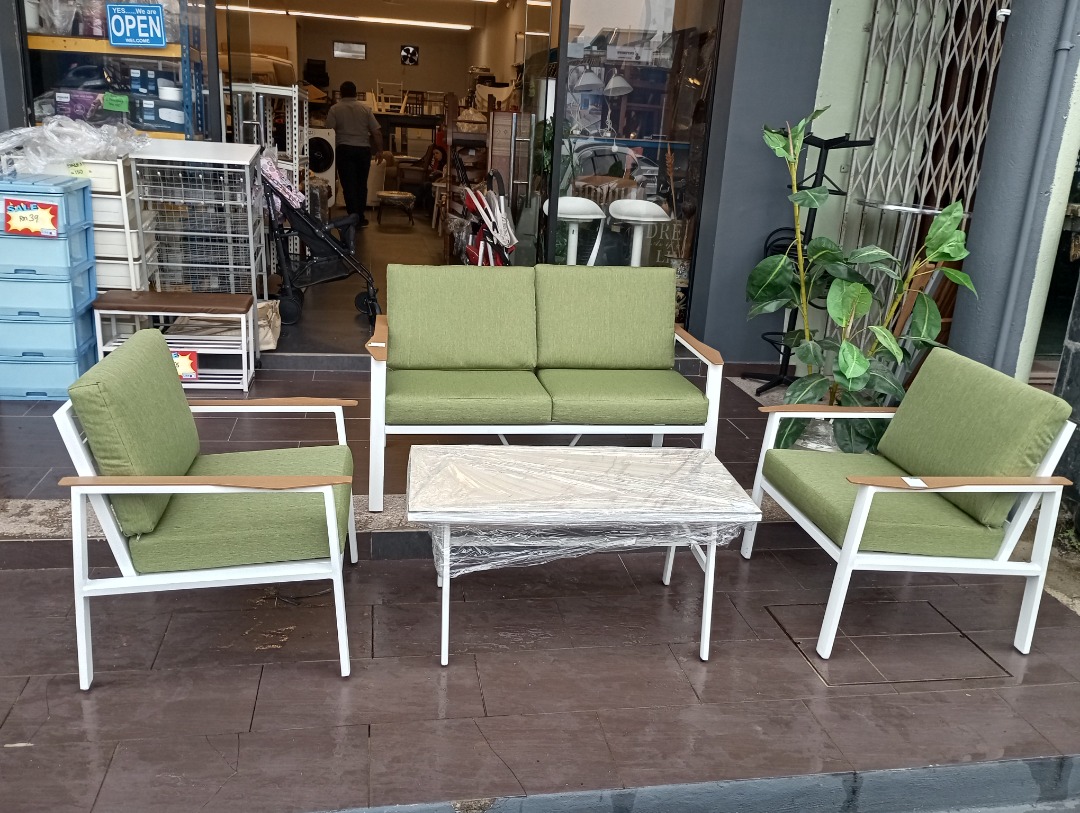 (NEW) Set Harvey Norman Midcentury Modern Indoor/Outdoor Sofa with