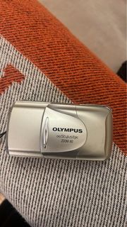 Olympus Stylus Epic Zoom 80 - Point and Shoot Camera w/ case