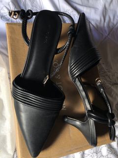(Category: ) located in . Submitted by yhhho (Listing ID 1293899240, Image 1). Description: .