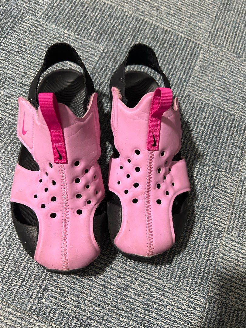 Preloved Nike sunray protect 2 size 13C UK12.5 (Category: Babies & Kids Fashion) located in San Jose del Monte. Submitted by devski (Listing ID 1293919628, Image 2). Description: Rately used. Rfs: outgrown No box included Uk 12.5 US 13C EU 31 CM 19 Shipping via lalamove or j&t. Shipping fee shouldered by buyer.