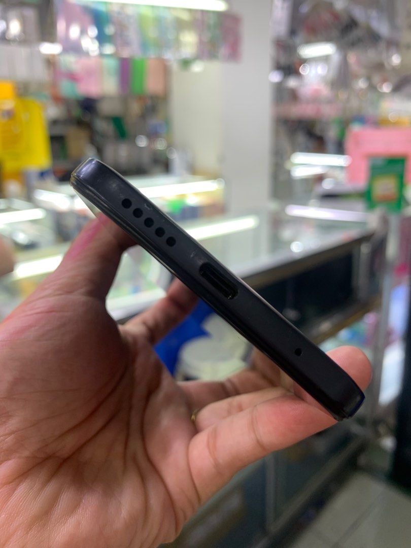 Redmi note 11 (128gb) (Category: Android Others) located in Manila. Submitted by arzillah (Listing ID 1293858255, Image 2). Description: Redmi note 11 128gb Factory unlock Slithly use No issues All in good condition Open for COD/COP + SF Manila area (sameday delivery) Province area (via LBC) requured DP to avoid cancellations Physical store: Greenhills Shopping Center, 2ndfloor ,stall#: XD 16 (Arzillah Gadgets Shop) Contact#: 09482217224 Page: Ar