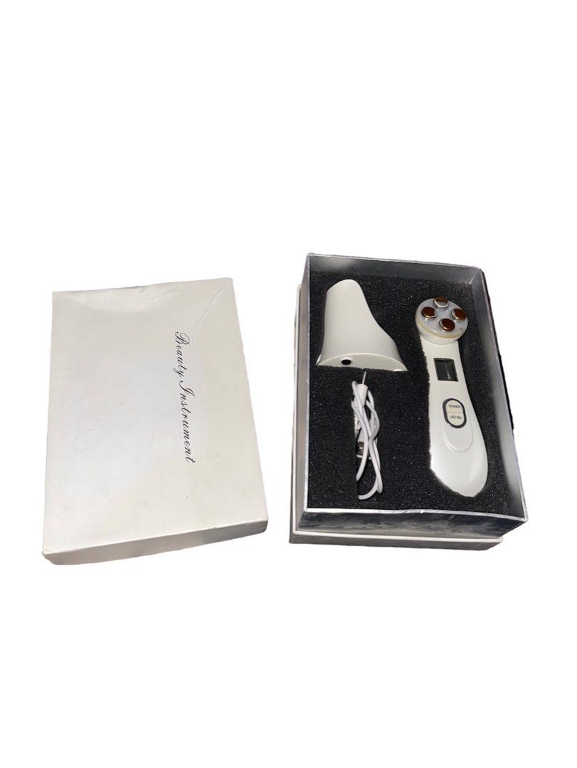 RF Beauty Instrument (Category: Face Care) located in Pasig City. Submitted by preloved____________ (Listing ID 1282747538, Image 1). Description: Bought it for 6k Selling now for only 799 For face lifting, whitening, skin absorption, rejuvenation, and improved skin tone .