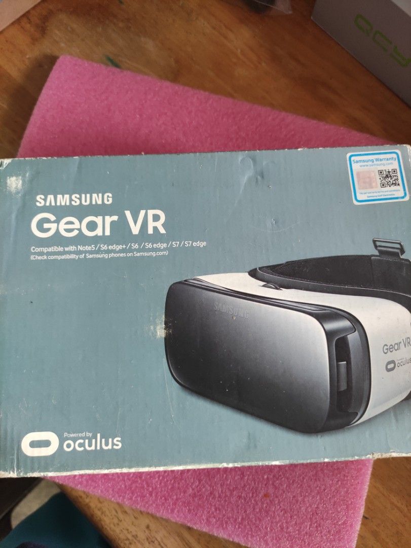 Samsung Oculus (Category: Other Gadgets) located in Trece Martires City. Submitted by chipmaster74 (Listing ID 1293872581, Image 1). Description: Samsung gear VR Oculus pickup or shipping.