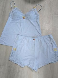 (Category: ) located in . Submitted by jlboutique (Listing ID 1293795579, Image 1). Description: .