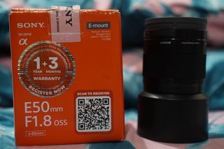 Sony E 50mm 1.8 OSS lens
