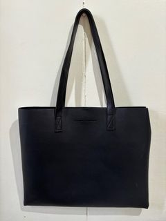 Straightforward Vegan Leather Tote Bag Black