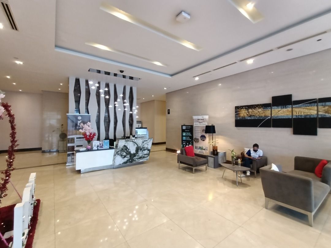 Studio at The Viceroy McKinley Hill (Category: Apartments & Condos) located in Muntinlupa City. Submitted by mastersrealestateph (Listing ID 1293792016, Image 2). Description: A cosmopolitan condo located inside McKinley Hill, a township development at the corridor of BGC in Taguig. The masterplan includes international schools and institutions, offices, upscale residential communities and the Venice Grand Canal Mall, with its iconic indoor gondo