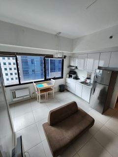 Studio Unit FOR LEASE at Icon Plaza BGC Taguig - For Rent / For Sale / Metro Manila / Interior Designed / Condominiums / Fully Furnished / Real Estate Investment PH / RFO / Clean Title / Ready For Occupancy / Condo Living / MrBGC