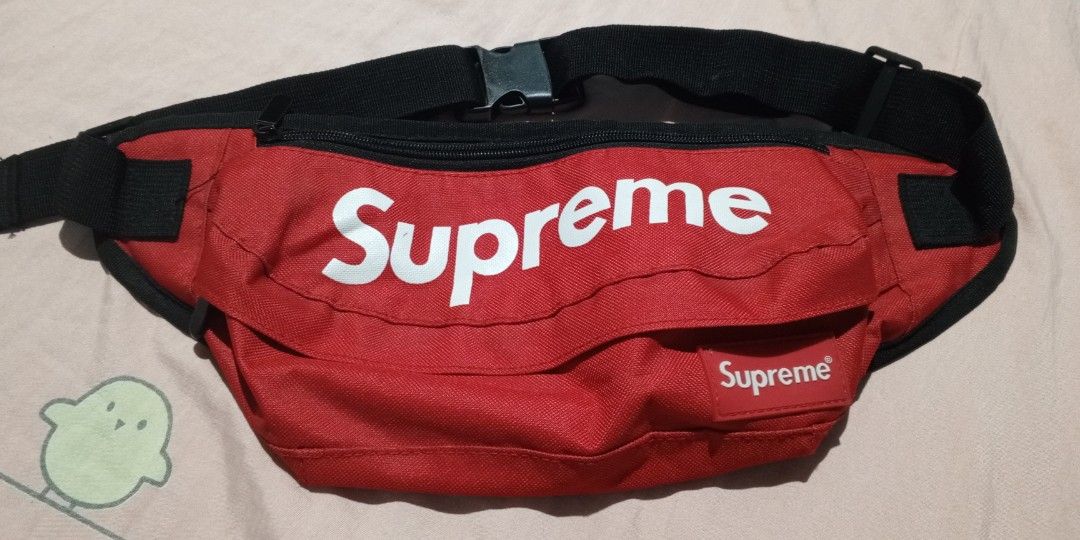 Supreme fanny pack around chest deals