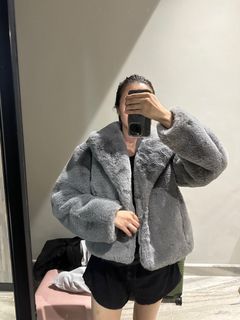 AUTHENTIC HOLLISTER FAUX FUR-LINED ALL-WEATHER WINTER JACKET [ WHITE, S],  Women's Fashion, Coats, Jackets and Outerwear on Carousell