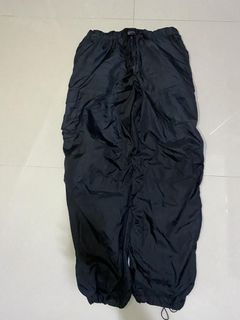 Uniqlo Cargo Pants W/ Belt