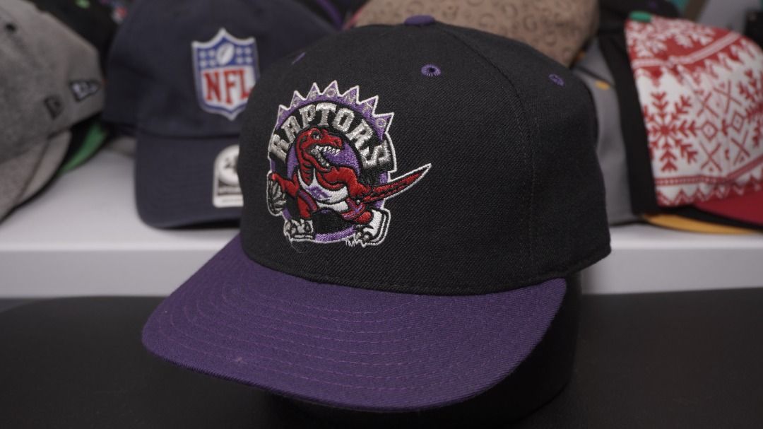 VINTAGE TORONTO RAPTORS NEW ERA 5950 WOOL, Men's Fashion, Watches ...