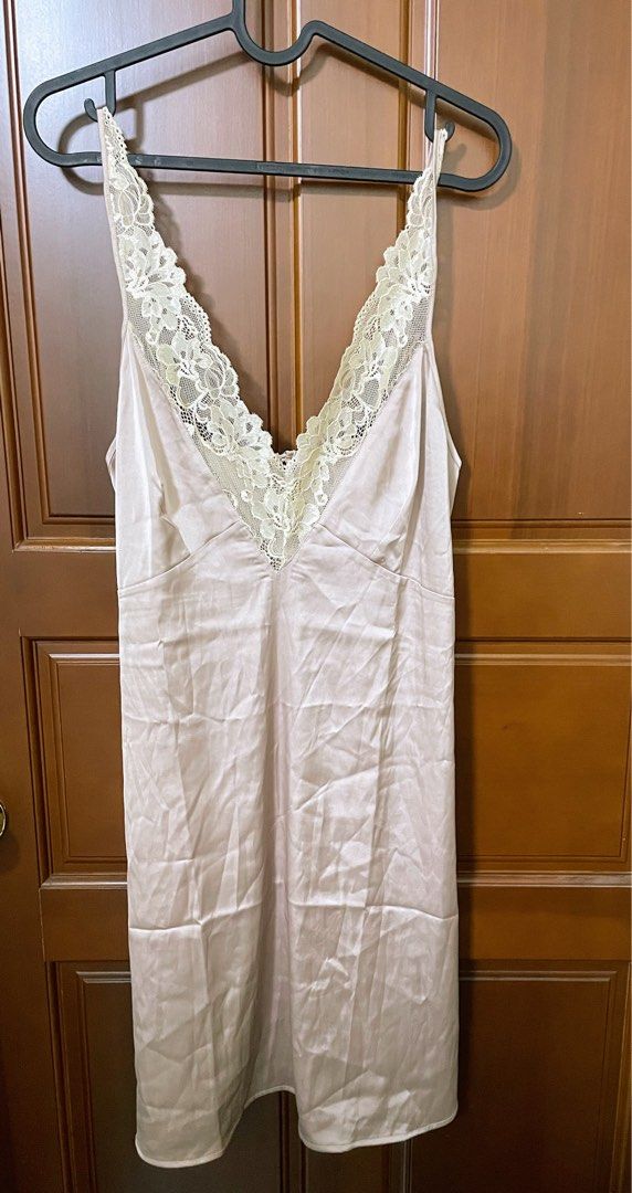蕾絲香檳色睡衣（無胸墊）XL內可, 她的時尚, 內衣和休閒服在旋轉拍賣
