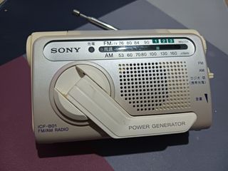 Affordable SONY ICF-B01 AM FM Self Powered Hand Crank Emergency Radio 😍