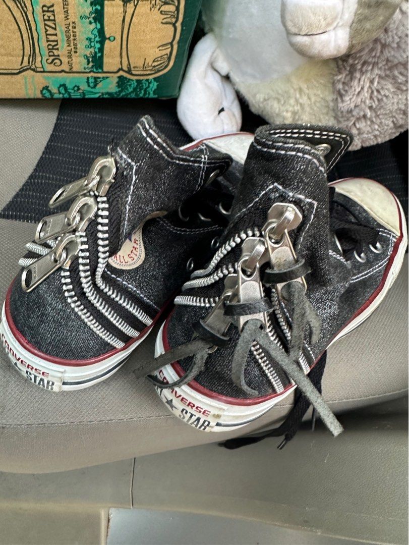 Converse hi zip portrait on sale grey
