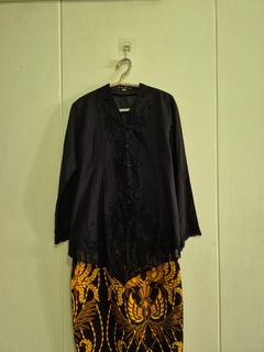 (Category: ) located in . Submitted by thrifted580 (Listing ID 1290692085, Image 1). Description: .