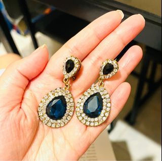 Blue Stone Dangling Earrings