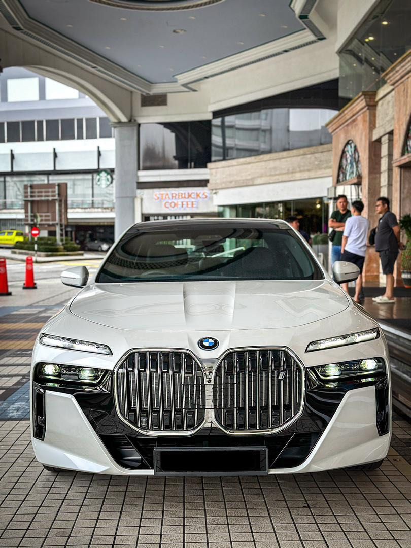 BMW i7 XDRIVE60i M SPORT ( A ) 2023/2024, Cars, Cars for Sale on Carousell