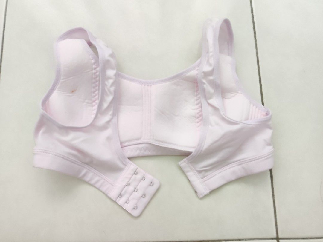 Brand new defect cotton training bra 34/75, Women's Fashion, New