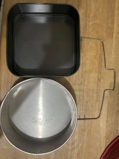 baking pan / cake mold with free cake cutter