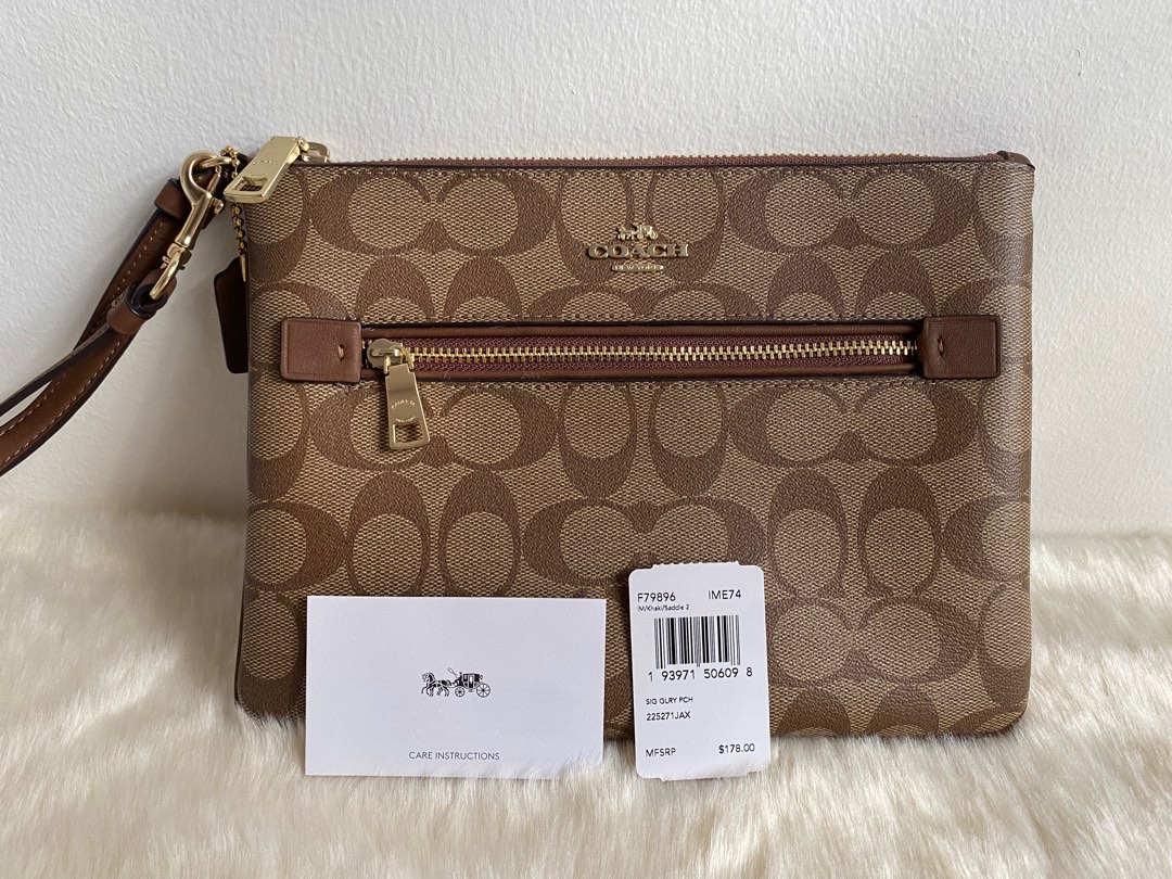 Coach Gallery Pouch Women s Fashion Bags Wallets Purses Pouches on Carousell