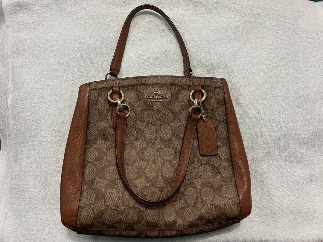 Coach Minetta Crossbody in Signature Canvas
