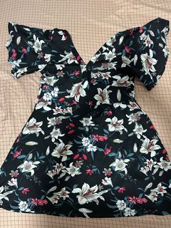 (Category: ) located in . Submitted by ylonaaa (Listing ID 1290761661, Image 1). Description: .