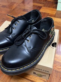 Dr. Martens Doc Martens 1461  Black Smooth Leather with Dragon Embroidery