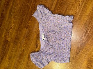 (Category: ) located in . Submitted by strwbryjisoo (Listing ID 1290739314, Image 1). Description: .