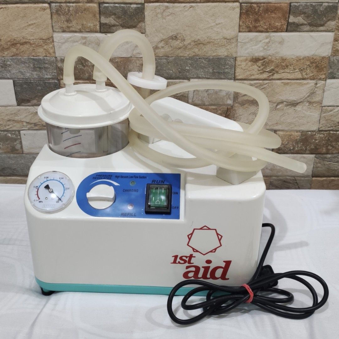 First Aid Suction Machine (Category: Medical Supplies & Tools) located in Quezon City. Submitted by rurunarvasa (Listing ID 1290752817, Image 1). Description: In good condition. Used for a few times only..