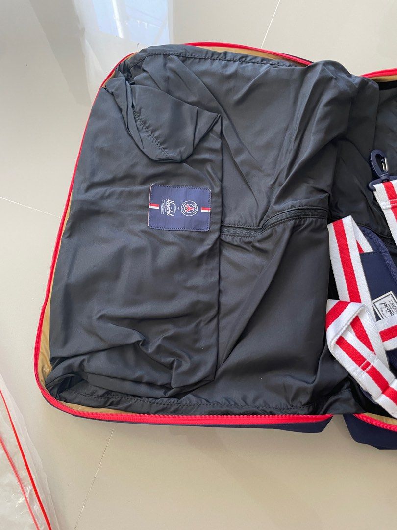 Hershel Winslow Garment Bag PSG Men s Fashion Bags Sling Bags on Carousell