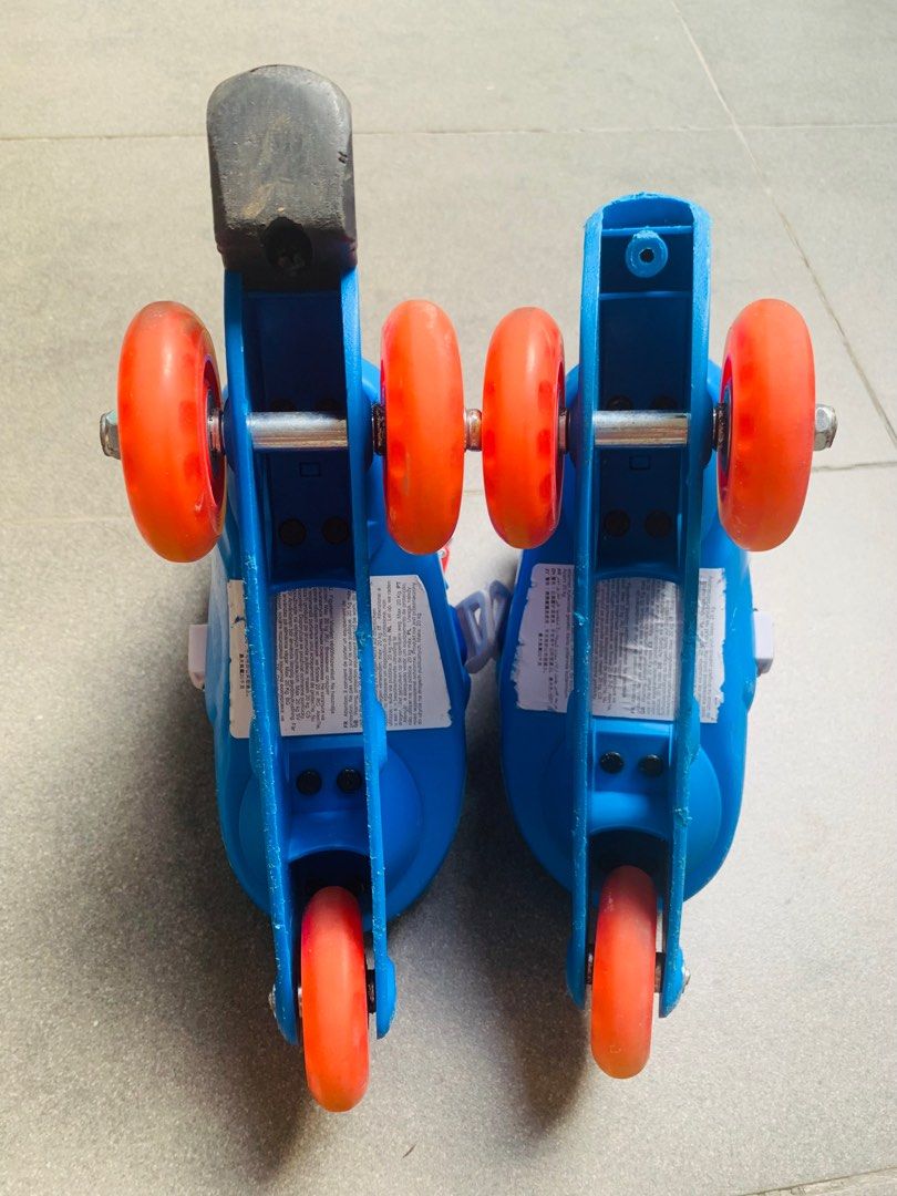 Inline skates (Category: Skates, Rollerblades & Scooters) located in Singapore. Submitted by temoiiii (Listing ID 1290697780, Image 3). Description: Size 26-28(16.5-18) Thanks:).