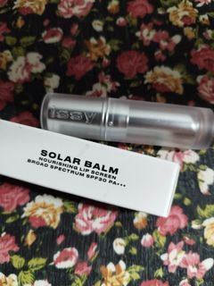 Issy Solar Balm Lip Sunscreen Natural SPF30 PA+++ in PETAL