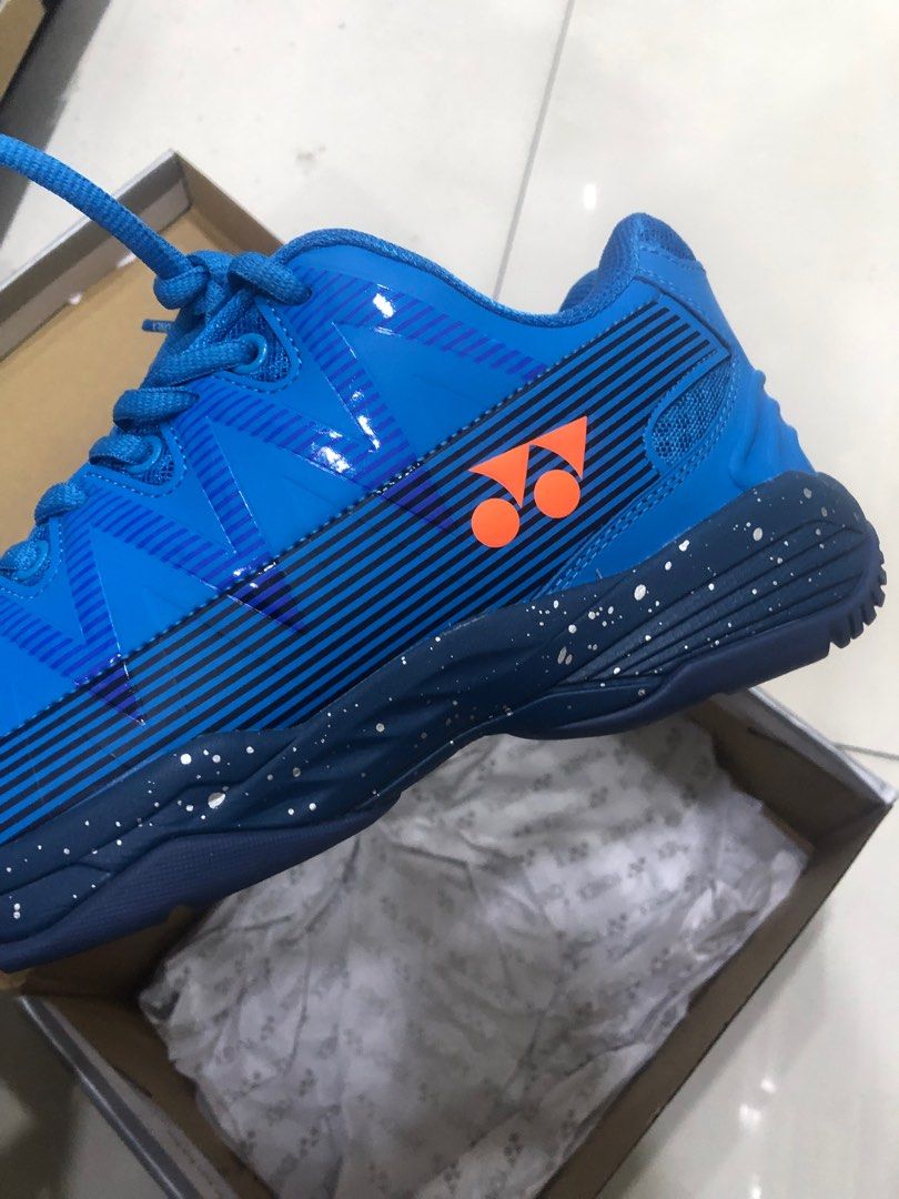 kasut badminton nike