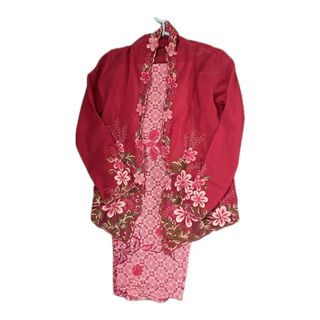 (Category: ) located in . Submitted by wardrobebydnp (Listing ID 1290726811, Image 1). Description: .