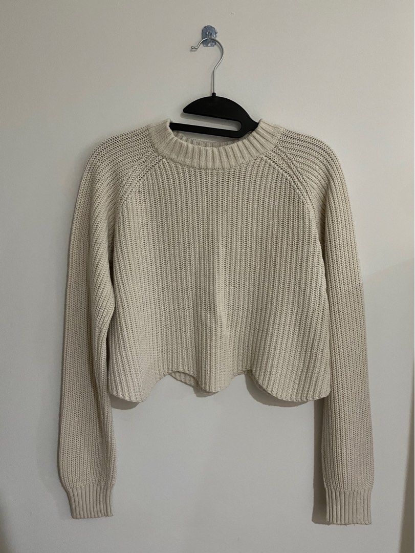 LA hearts knit sweater thrifted from US Women s Fashion Tops Longsleeves on Carousell