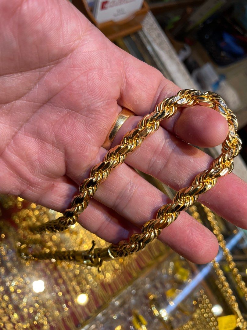 Lightly used 916 rope design gold necklace for sale