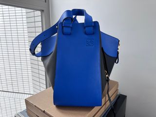 （分類：）位於 。 由 m.m.2019 提交（商品編號 1290627192，圖片 1）。簡介： 。